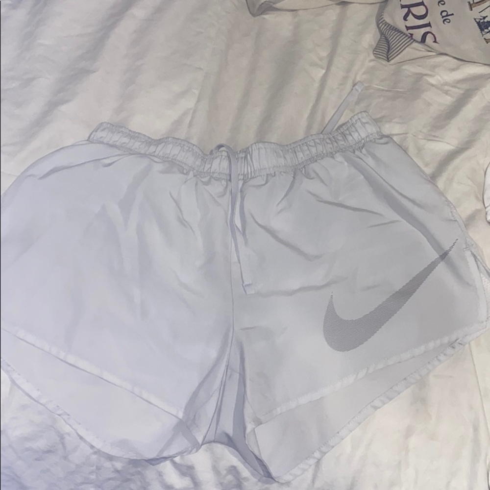 WHITE NIKE RUNNING SHORTS